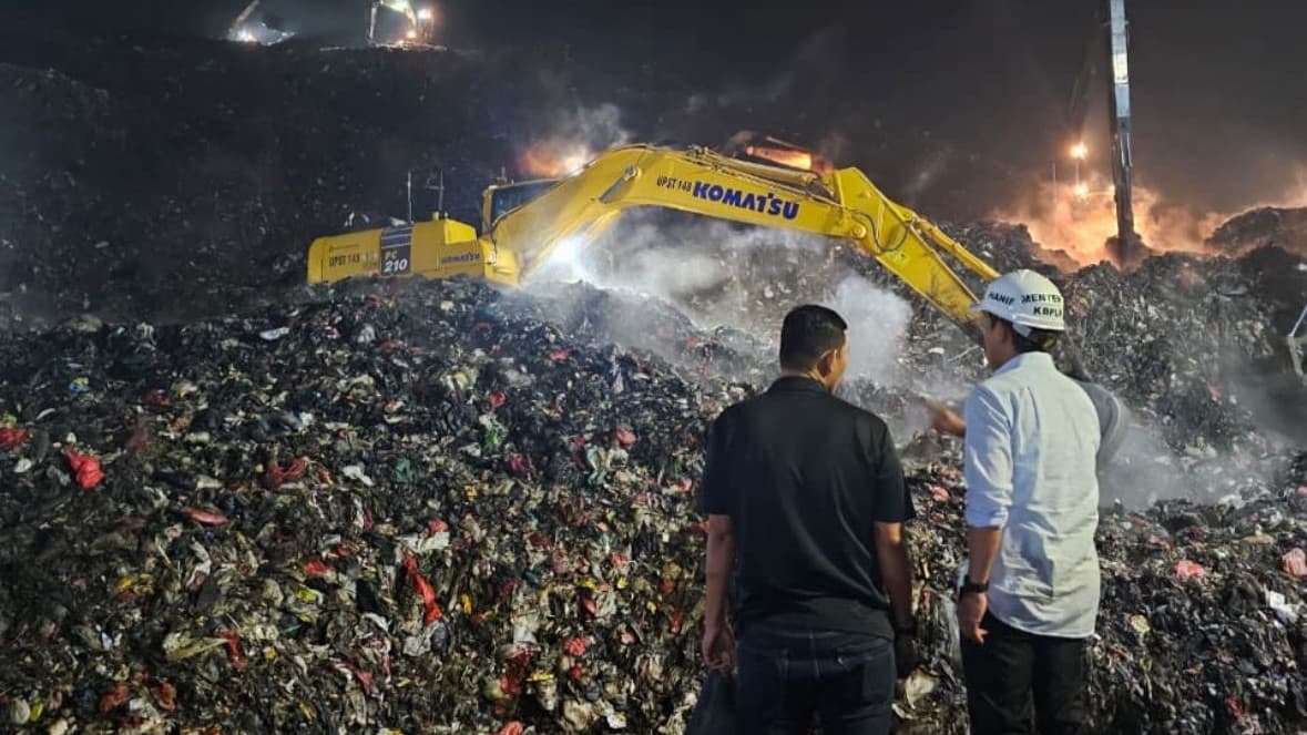 Tragedi Bantargebang: Ketika Gunungan Sampah Menelan Nyawa dan Menguak Krisis yang Terabaikan