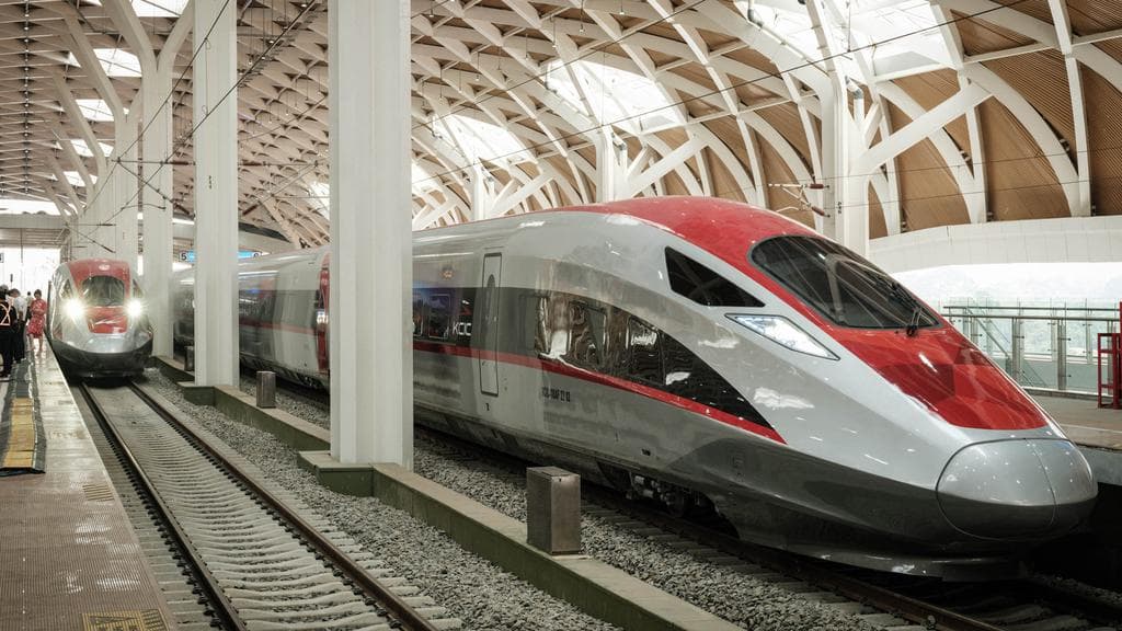 Mimpi Whoosh ke Jawa Timur: Antara Restrukturisasi dan Visi Konektivitas Nusantara