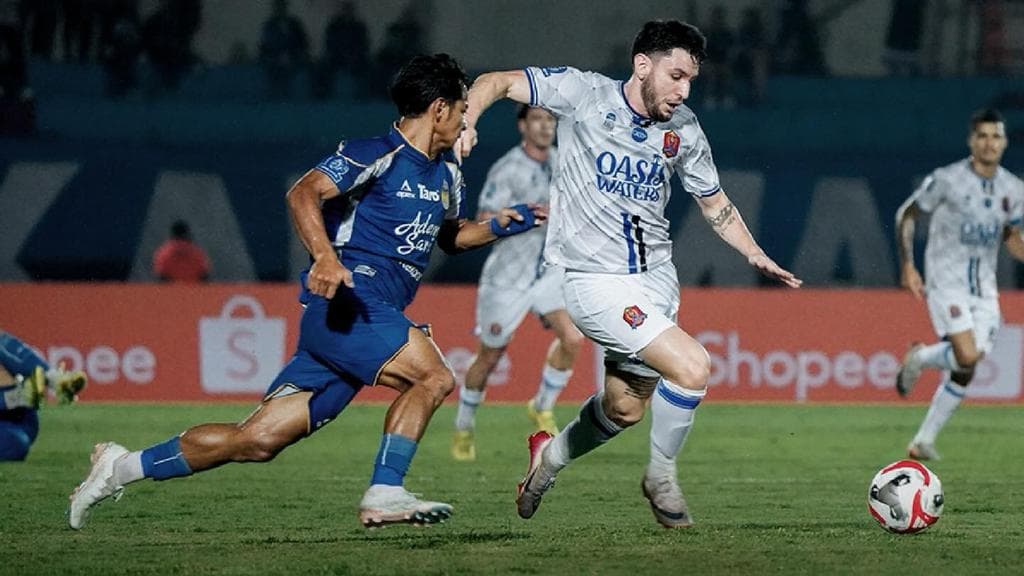 Malam yang Tak Terlupakan di Sultan Agung: Drama VAR, Lampu Padam, dan Poin yang Terbagi Rata