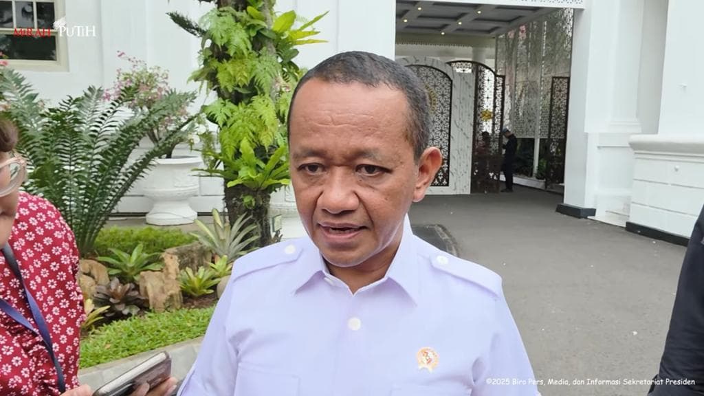 Mengintip Strategi Prabowo-Bahlil: Dari PLTD ke EBT, Sebuah Laporan dari Istana