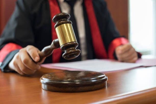 Ketika Aturan Bukan Sekadar Tulisan: Bagaimana Hukum Menjadi Nadi Kehidupan Bersama Kita