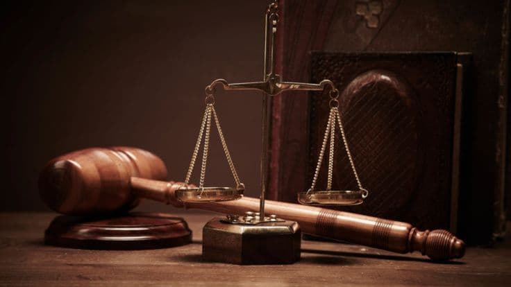 Ketika Hukum Berjalan di Atas Jalan Raya Digital: Kisah Penegakan Hukum di Zaman Kita