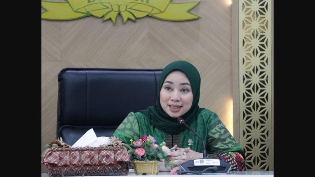 Mengapa WFH Hanya Menggarami Laut? Analisis Kritis Kebijakan Hemat Energi yang Terlalu Sederhana